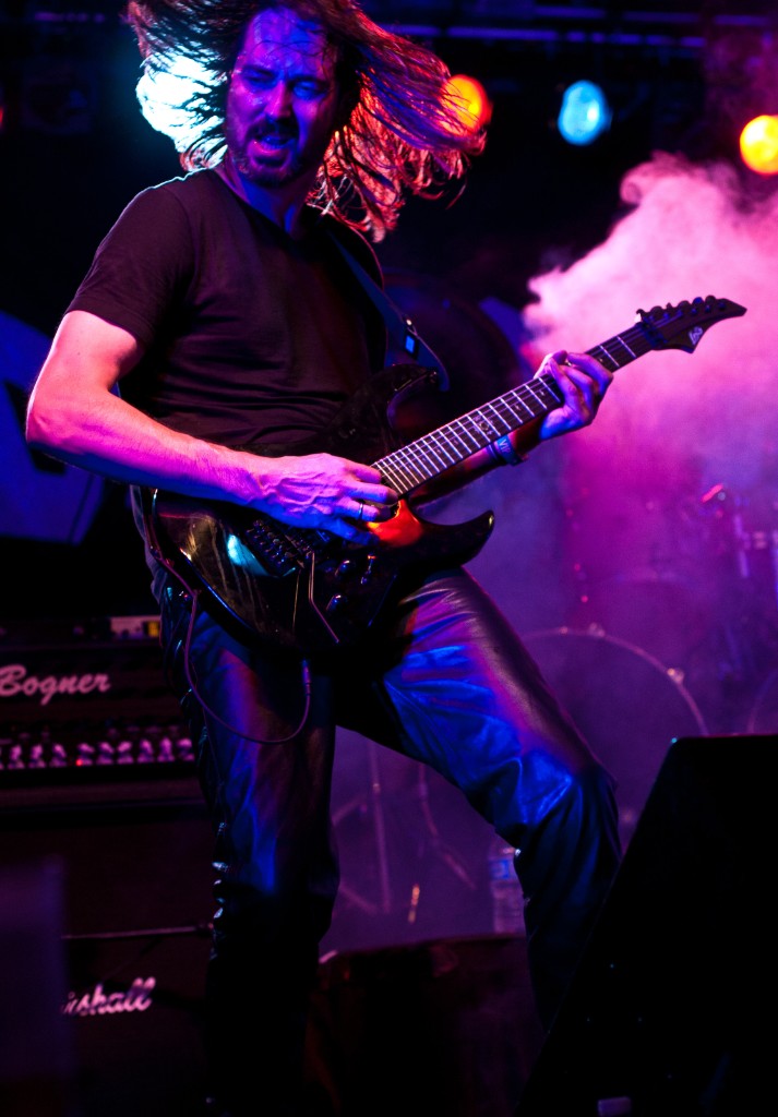 2011-05_MDF_402