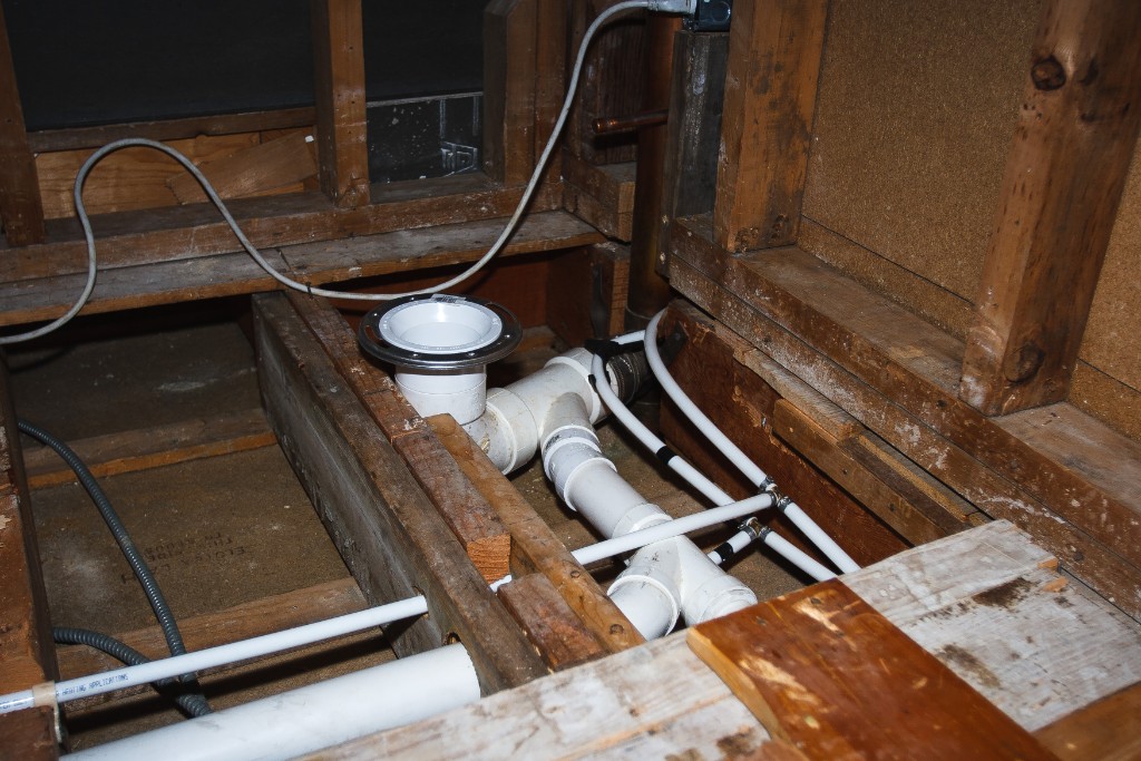 2012-02_BathroomReno_024