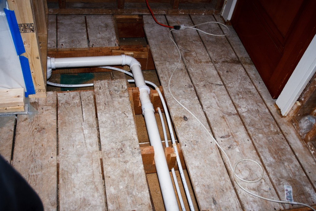 2012-02_BathroomReno_025