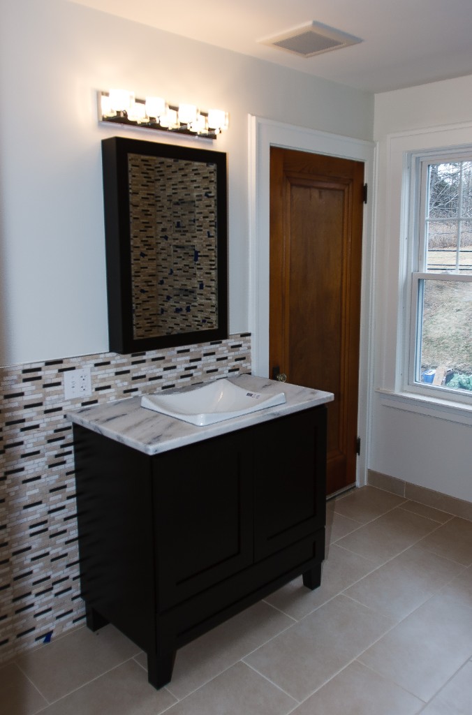 2012-03_BathroomReno_138