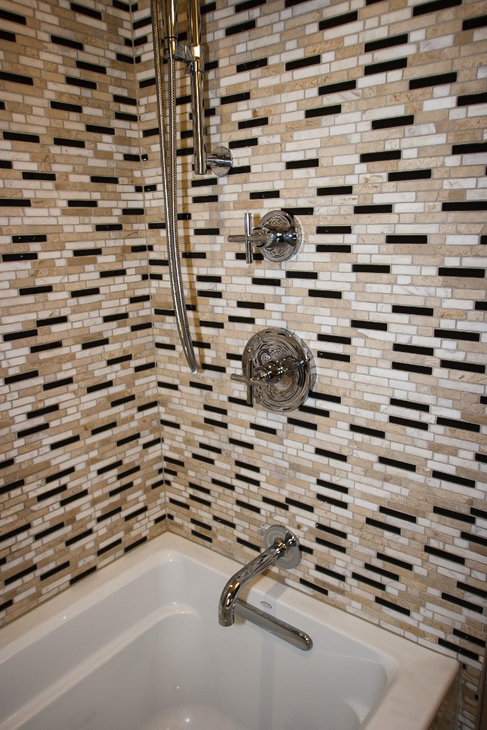 2012-04_BathroomReno_164