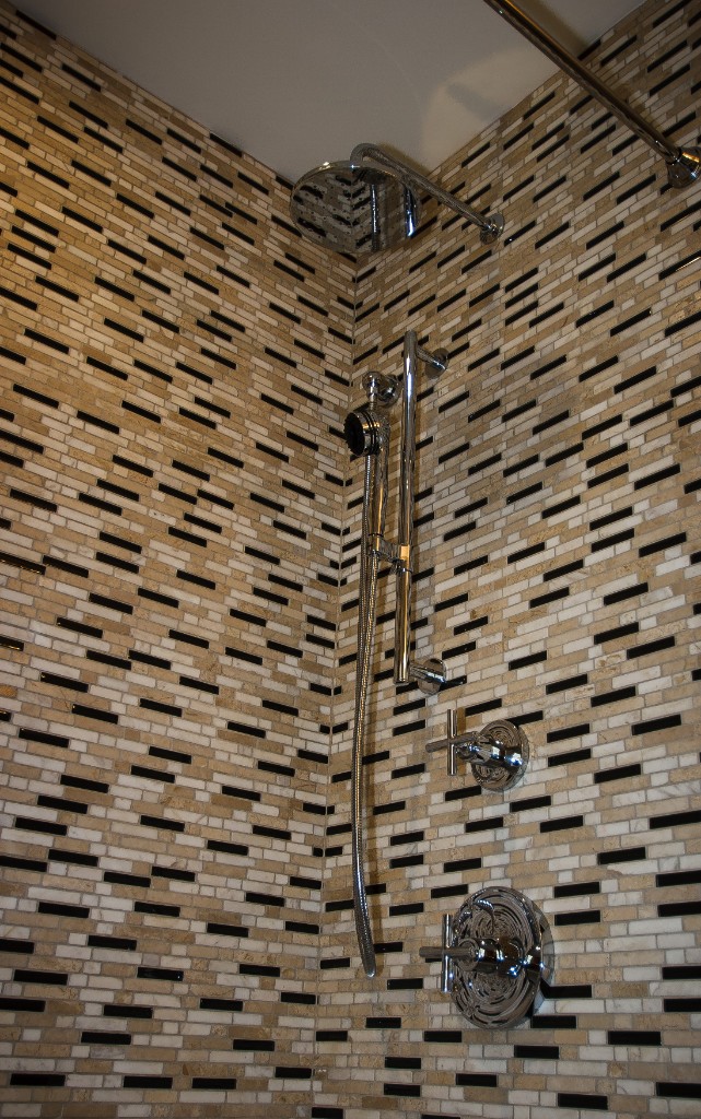 2012-04_BathroomReno_173