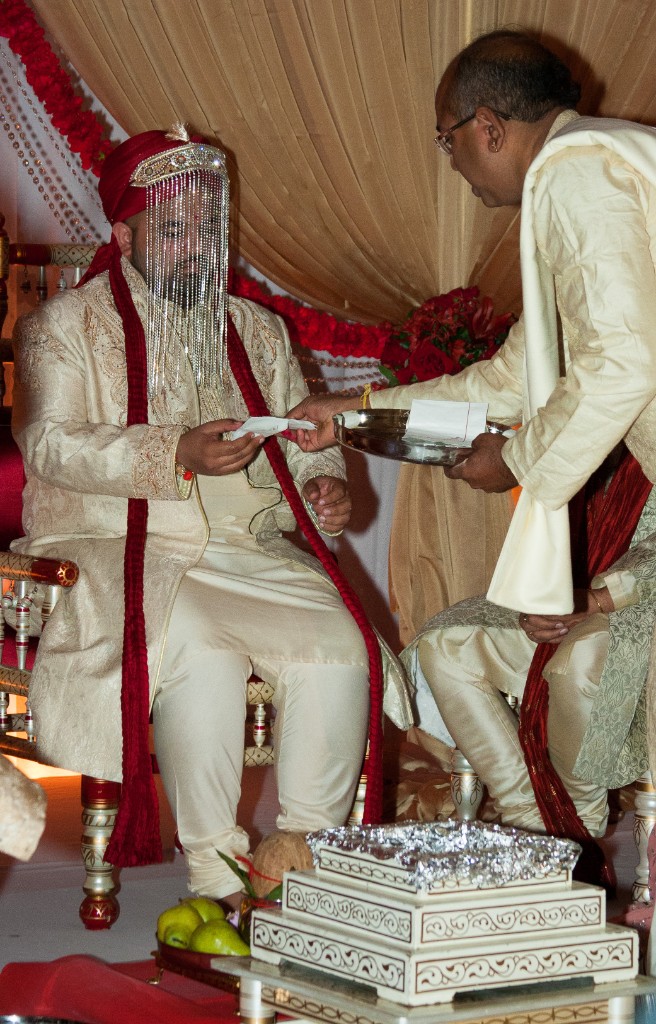 2013-05_YogiWedding_307