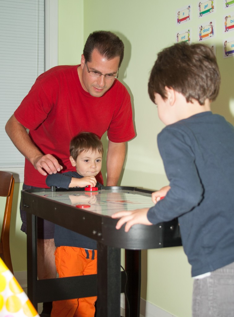 2013-08_AirHockey_049